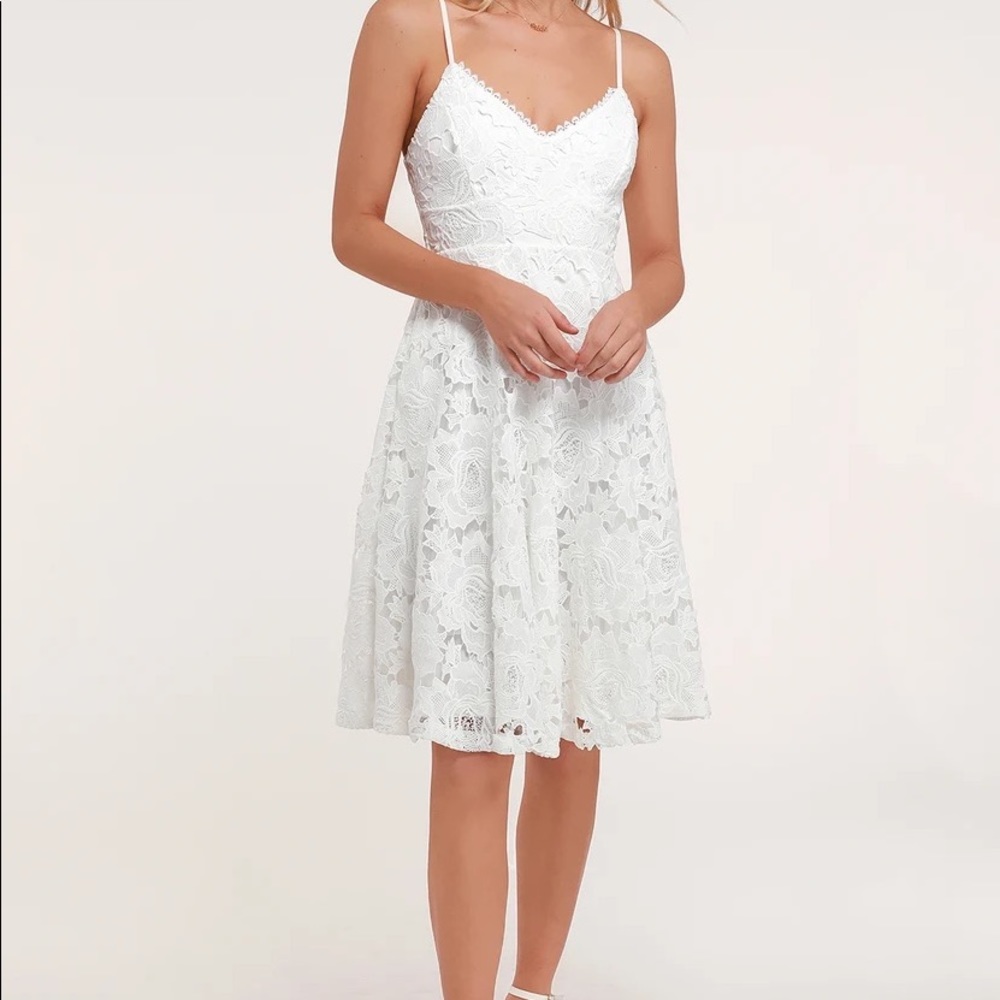 Lulu’s Nora Lee Floral Laced Midi Dress
